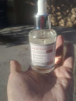 [마녀 공장] 발가락 토미 니아신 에센스 50ml — 4.33점을 준 리뷰어가 2018년 11월 올린 사용 사진