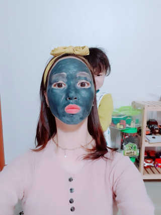 스킨스보니 요구르트 보니미니 워시오프 머드팩 — 5점을 준 리뷰어가 2017년 12월 올린 사용 사진