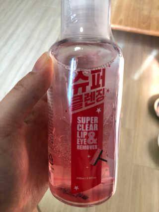 미팩토리 립앤아이 리무버 — 5점을 준 리뷰어가 2018년 2월 올린 사용 사진