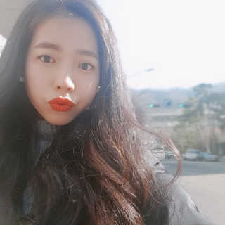 [블랙루즈] 로즈 벨벳 립스틱 택1+랜덤1 — 4.5점을 준 리뷰어가 2019년 1월 올린 사용 사진