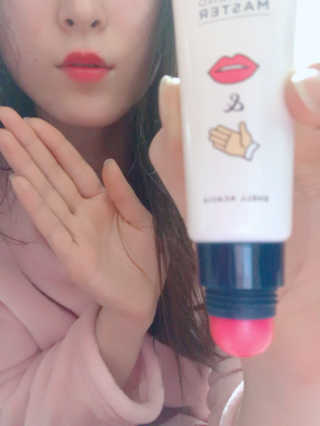 포렌코즈 립핸드 마스터 — 4.17점을 준 리뷰어가 2017년 12월 올린 사용 사진