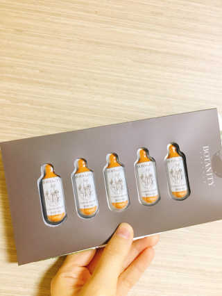 보타니티 [홍]조[진]정[결]케어 플라본 세럼 — 5점을 준 리뷰어가 2018년 5월 올린 사용 사진