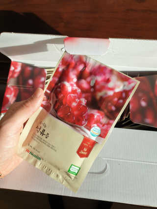 [하이헬스] 정말 진하고 맛있는 유기농 석류즙 30포 — 5점을 준 리뷰어가 2019년 11월 올린 사용 사진