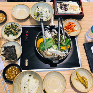 미스터시래기_수원점 [미스터시래기_수원]시래기샤브샤브와 꼬막무침2인SET — 4.5점을 준 리뷰어가 2019년 1월 올린 사용 사진