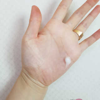 보타미안  엔젤모링가 아쿠아베리어 팩 — 5점을 준 리뷰어가 2018년 2월 올린 사용 사진