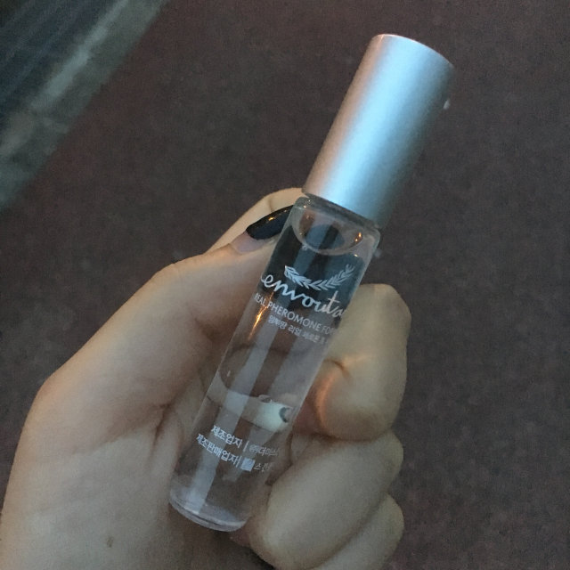 앙부땅 리얼 페로몬 포 우먼 리뷰 사진