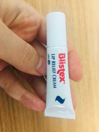 블리스텍스 립 릴리프 크림 립밤, 립 바이브런스 립밤 — 5점을 준 리뷰어가 2018년 11월 올린 사용 사진