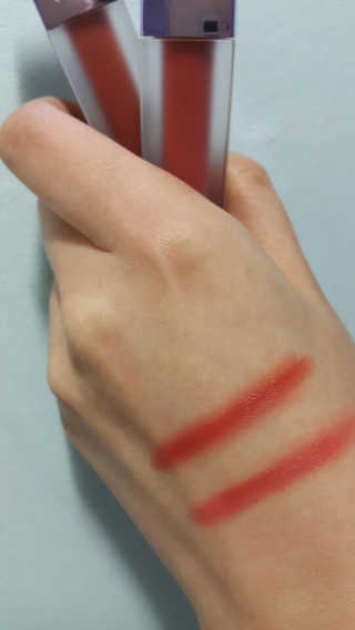 [블랙루즈] 에어 핏 벨벳 틴트 시즌2 中 택1+랜덤1 — 5점을 준 리뷰어가 2018년 10월 올린 사용 사진