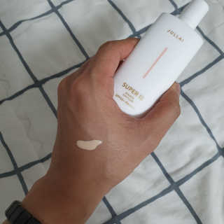 쥴라이Jullai 슈퍼 12 바운스 선 플루이드 SPF50+ PA++++ — 5점을 준 리뷰어가 2019년 7월 올린 사용 사진