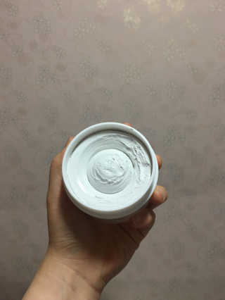 샘앤션 러버스 화이트 클레이 마스크 — 3.67점을 준 리뷰어가 2017년 5월 올린 사용 사진