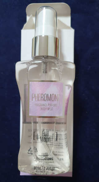 레드컨테이너 페로몬향 퍼퓸 바디미스트 80ml — 5점을 준 리뷰어가 2020년 3월 올린 사용 사진