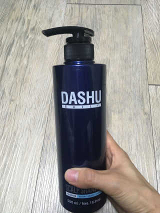 다슈코리아 다슈 데일리 한방 두피 골드 샴푸 500ml — 5점을 준 리뷰어가 2017년 12월 올린 사용 사진