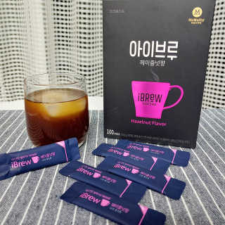 한국맥널티 아이브루 헤이즐넛향 100T — 5점을 준 리뷰어가 2019년 10월 올린 사용 사진