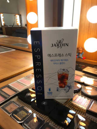 (주)쟈뎅 [쟈뎅] 에스프레소스틱 아이스블렌드 — 4점을 준 리뷰어가 2019년 5월 올린 사용 사진