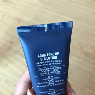 다슈코리아 다슈 맨즈 톤 업 비비로션 40ml — 3.83점을 준 리뷰어가 2018년 8월 올린 사용 사진