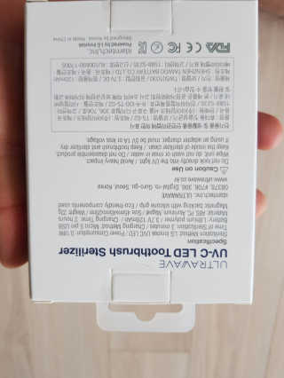 울트라웨이브 휴대용칫솔살균기 TS-02 — 5점을 준 리뷰어가 2019년 10월 올린 사용 사진