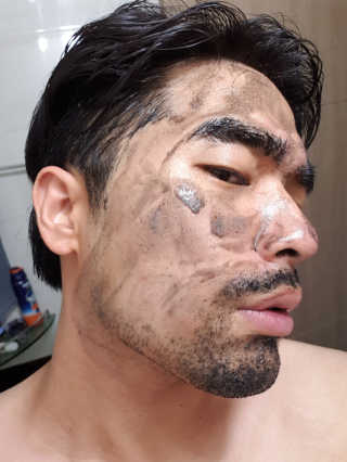 23years old 블랙페인트럽바 — 1.67점을 준 리뷰어가 2018년 8월 올린 사용 사진
