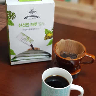 (주)쟈뎅 [쟈뎅] 클래스 신선한 하루 원두+여과지 SET — 5점을 준 리뷰어가 2019년 3월 올린 사용 사진