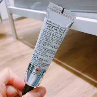 보나쥬르 래디언스 톤업 아이크림 30ml — 4.33점을 준 리뷰어가 2018년 8월 올린 사용 사진