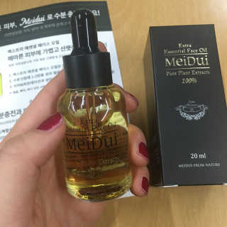 메이듀이 자연을 담은 화장발 잘먹는 광채오일 — 4점을 준 리뷰어가 2017년 3월 올린 사용 사진