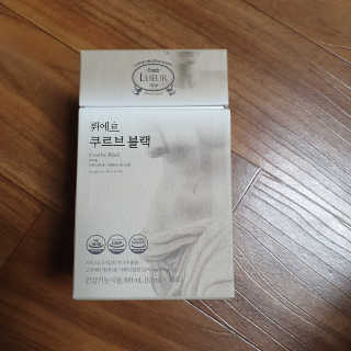 [하우투잇] 뤼에르 쿠르브 블랙 10ml x 30포 총 300ml — 4점을 준 리뷰어가 2020년 3월 올린 사용 사진