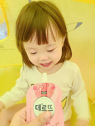 데르뜨 떠먹는 과일 3종, 짜먹는 과일 2종 총 10개 체험 — 4점을 준 리뷰어가 2020년 3월 올린 사용 사진