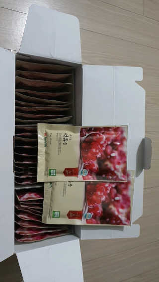 [하이헬스] 정말 진하고 맛있는 유기농 석류즙 30포 — 3점을 준 리뷰어가 2019년 11월 올린 사용 사진