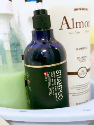 다슈코리아 다슈 데일리 한방 두피 골드 샴푸 500ml — 3.5점을 준 리뷰어가 2017년 5월 올린 사용 사진