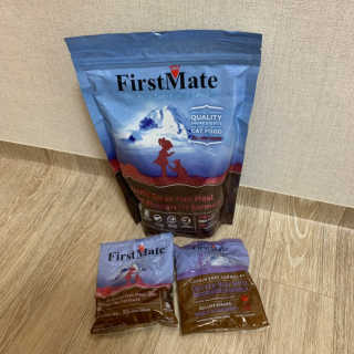 [펫토리아]퍼스트메이트 그레인프리 고양이사료 — 4점을 준 리뷰어가 2019년 7월 올린 사용 사진