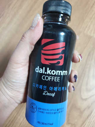 [빙그레] 달콤커피 콜라보 디카페인, 블랙 아메리카노 — 5점을 준 리뷰어가 2019년 1월 올린 사용 사진
