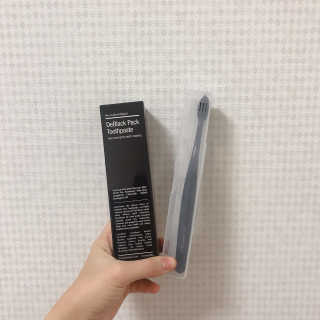 the naked object 디블랙팩치약 디블랙칫솔 세트 — 4점을 준 리뷰어가 2019년 12월 올린 사용 사진