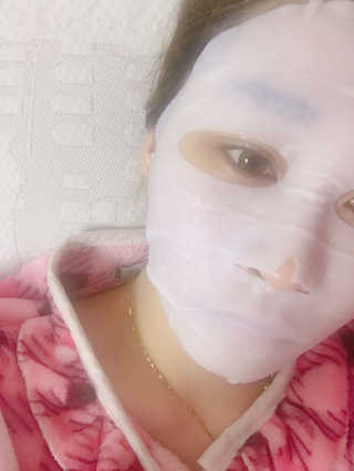 23years old 코쿤 윌로우 실키 마스크 — 4점을 준 리뷰어가 2017년 3월 올린 사용 사진