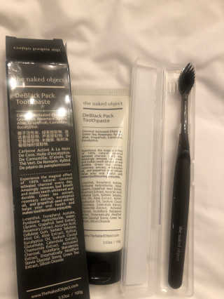 the naked object 디블랙팩치약 디블랙칫솔 세트 — 3점을 준 리뷰어가 2019년 3월 올린 사용 사진