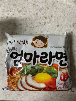라면 그대로가 제일 맛있는 더엄마라면 — 5점을 준 리뷰어가 2019년 7월 올린 사용 사진
