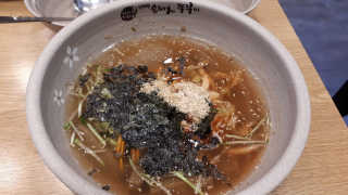 신의주찹쌀순대쭈꾸미 [신의주찹쌀순대와쭈꾸미] -직화쭈꾸미2 OR 순대국2 — 5점을 준 리뷰어가 2018년 12월 올린 사용 사진
