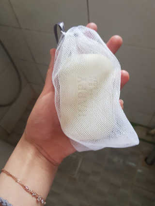 하이내처 해피샴푸바 — 1점을 준 리뷰어가 2019년 4월 올린 사용 사진
