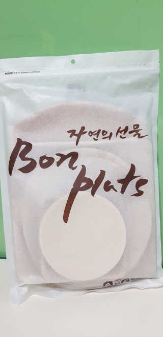 본플라 친환경 야자나무잎 접시 — 5점을 준 리뷰어가 2018년 9월 올린 사용 사진