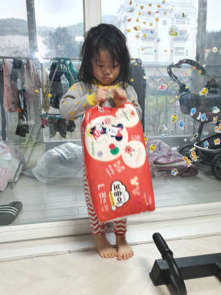 보솜이 베이비케어 팬티형 기저귀 — 5점을 준 리뷰어가 2019년 3월 올린 사용 사진
