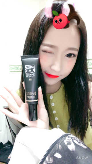 데이셀코스메틱 메디 랩 블랙로즈 블로썸 비비 50g — 2.67점을 준 리뷰어가 2017년 6월 올린 사용 사진