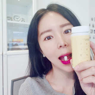힐링팩토리 오늘도 가볍게 저분자 피쉬 콜라겐 정 — 5점을 준 리뷰어가 2020년 3월 올린 사용 사진