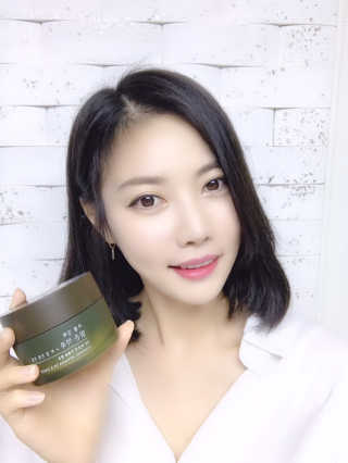 토니모리 프롬 강화 맑은 약쑥 두 겹 진정 크림 — 5점을 준 리뷰어가 2019년 9월 올린 사용 사진