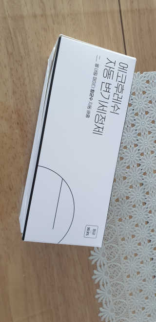 [에코후레쉬] 자동변기세정제 — 5점을 준 리뷰어가 2019년 5월 올린 사용 사진