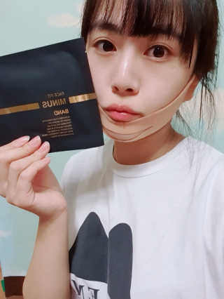 아이디플라코스메틱 아이디 페이스핏 마이너스 밴드 — 5점을 준 리뷰어가 2019년 10월 올린 사용 사진