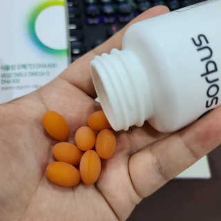소버스 식물성 오메가3 DHA 600 — 5점을 준 리뷰어가 2020년 3월 올린 사용 사진