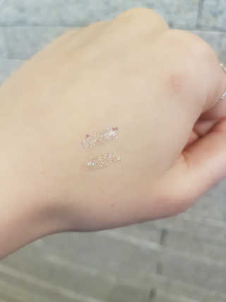 [블랙루즈] 펄블리 아이 글리터 2종 — 4점을 준 리뷰어가 2019년 1월 올린 사용 사진