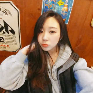 지고트 미네랄 UV 스네일 쿠션 리필포함 — 4.67점을 준 리뷰어가 2018년 12월 올린 사용 사진