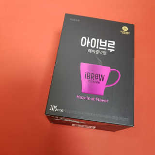 한국맥널티 아이브루 헤이즐넛향 100T — 5점을 준 리뷰어가 2019년 10월 올린 사용 사진