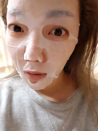 주식회사 태미스 태미스 뉴 히알루론산 마스크팩 10매 — 5점을 준 리뷰어가 2018년 12월 올린 사용 사진