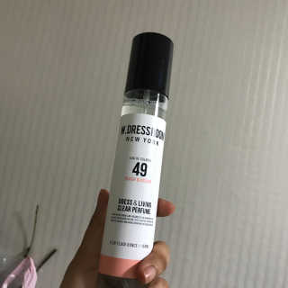 더블유드레스룸 드레스퍼퓸 150ml — 4.5점을 준 리뷰어가 2018년 6월 올린 사용 사진