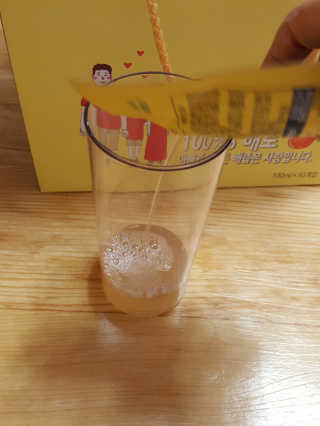 찬이네과수원 찬이네_배즙 1BOX 50개입 — 5점을 준 리뷰어가 2018년 4월 올린 사용 사진